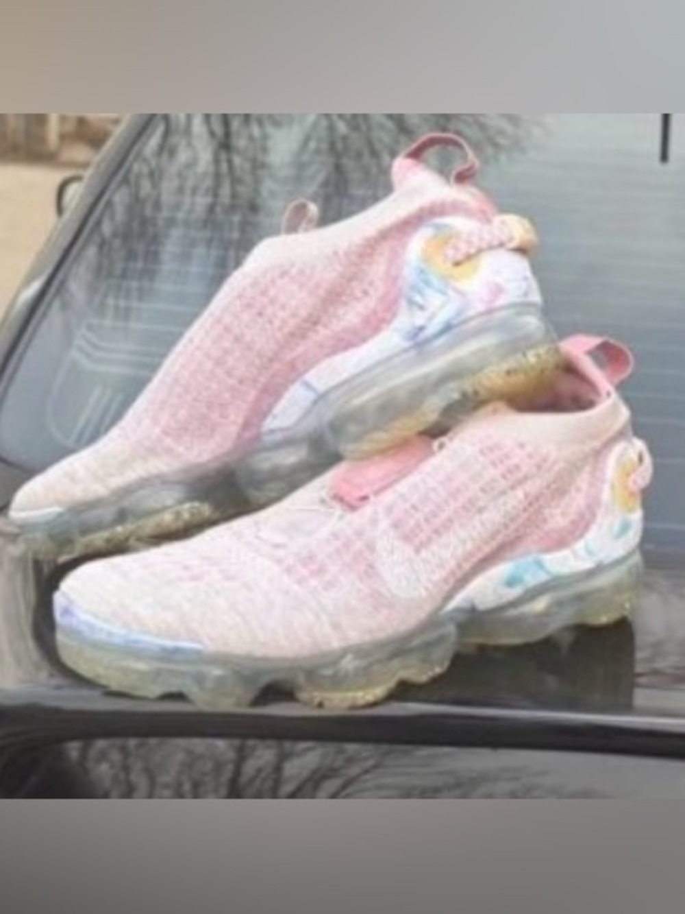 Nike air vapormax lock lace sneaker. Pink. Womens 9.